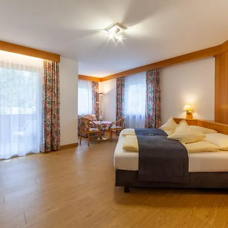 فندق Fruehstuecks-hotel Olympia