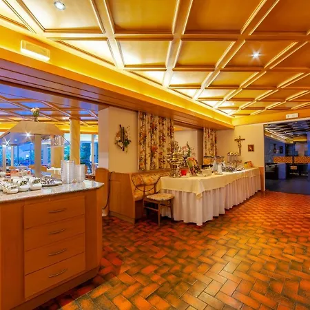 فندق Fruehstuecks-hotel Olympia 3*