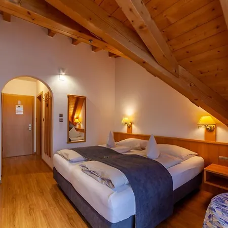Fruehstuecks-hotel Olympia 3*